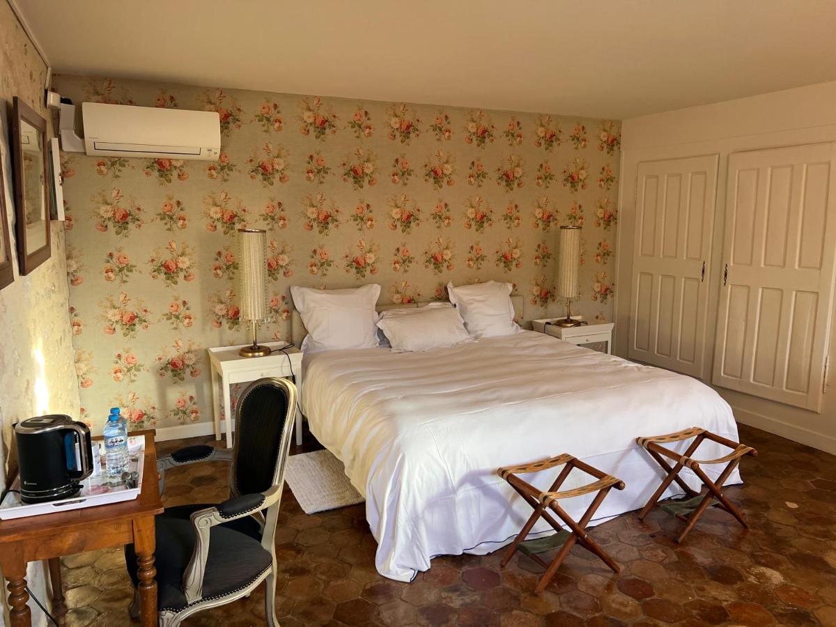 Demeure Des Vieux Bains Bed & Breakfast *