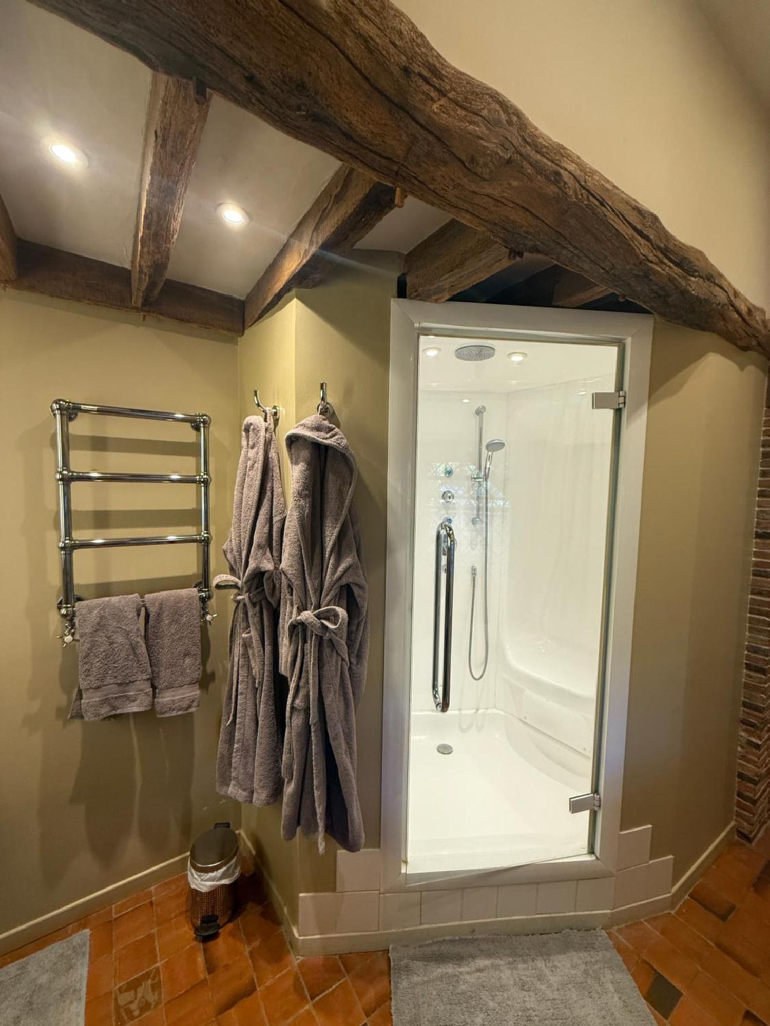 Demeure Des Vieux Bains *